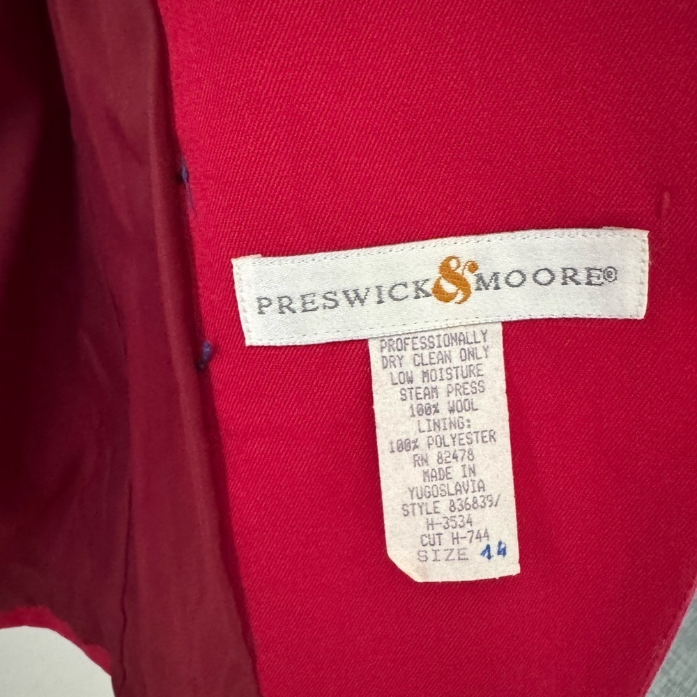 Preswick & Moore Deep Red Wool Blazer with matching skirt - Picture 14 of 16